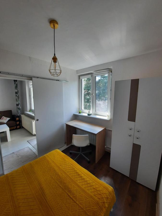 Apartament Zorzy Przy Instytucie Kardiologii Anin Varsóvia Exterior foto