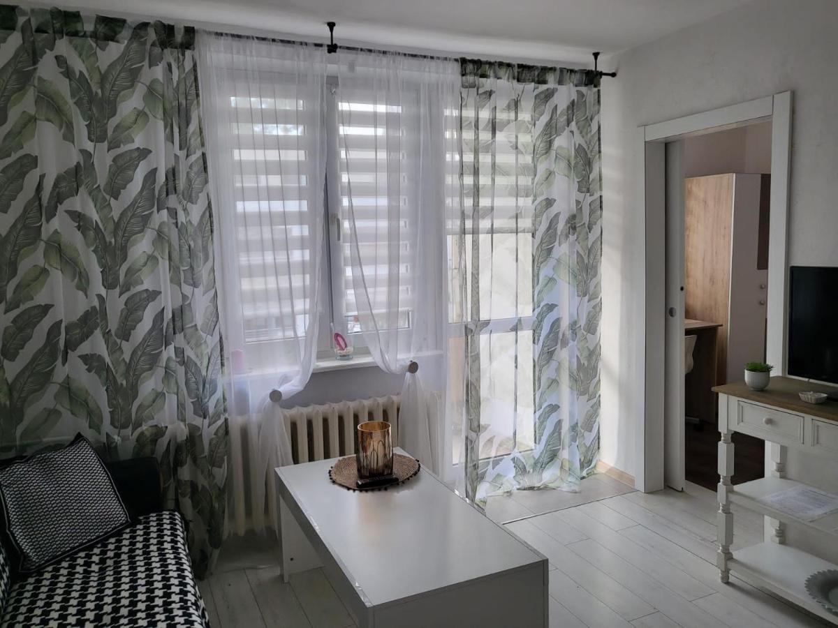 Apartament Zorzy Przy Instytucie Kardiologii Anin Varsóvia Exterior foto